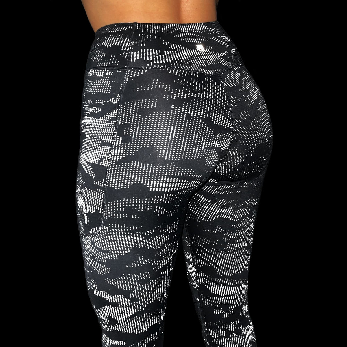 Women's Active High Rise Dark Camouflage Workout Leggings.  (7309156)